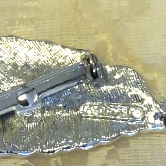 Vintage Gerry's Feather Leaf Silver Tone Brooch Timeless Vtg Pin Jewelry - Picture 5 of 9